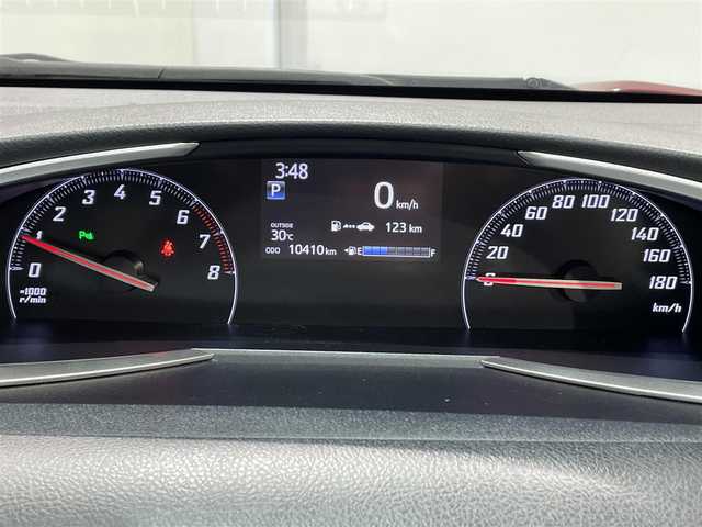 トヨタ シエンタ G グランパー 愛知県 2020(令2)年 1.1万km センシュアルレッドマイカ 純正ナビ【NSZT-W68T】/パノラミックビューモニター/両側パワースライドドア/衝突軽減ブレーキ/レーンディパーチャーアラート/クリアランスソナー/先行車発進告知/ドライブレコーダー/ビルトインＥＴＣ/USBポート/ＩＳＯＦＩＸ/LEDヘッドライト/オートハイビーム/純正フロアマット/アイドリングストップ
