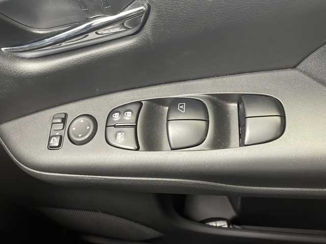 日産 セレナ 千葉県 2020(令2)年 3.4万km 黒 プロパイロット/（衝突軽減ブレーキ　レーンキープアシスト　レーダークルーズコントロール　標識認識機能）/フリップダウンモニター/純正SDナビ/（フルセグ/Bluetooth/CD/DVD/ブルーレイ/FM/AM）/全方位カメラ/ETC/アイドリングストップ/デジタルインナーミラー/両側パワースライドドア/スマートキー/LEDヘッドライト/フォグライト/電動格納ミラー/ブラインドスポットモニター/社外フロアマット/純正サイドバイザー/ロールサンシェード/シートバックテーブル/W＋サイド＋カーテンエアバッグ