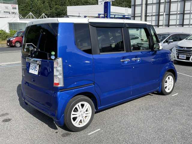 ホンダ Ｎ ＢＯＸ 2トーン SSパッケージ 山形県 2017(平29)年 6.1万km 青Ⅱ (株)IDOMが運営する【じしゃロン山形店】の自社ローン専用車両になります。/こちらは現金またはオートローンご利用時の価格です。/自社ローンご希望の方は別途その旨お申付け下さい。/GatherSDナビ/（CD/DVD/BT/TV/AM/FM）/バックカメラ/両側パワースライドドア/ビルトインETC/D/N席シートヒーター/電動格納ウィンカーミラー/ステアリングスイッチ/D/N席背面テーブル/後席サンシェード/スマートキー/プッシュスタート/横滑り防止機能