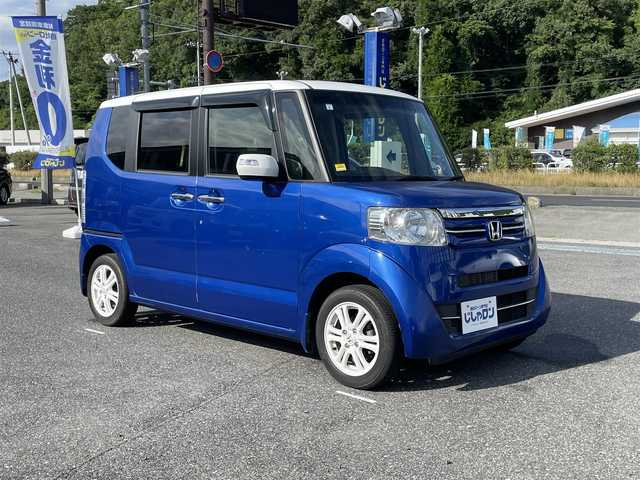 ホンダ Ｎ ＢＯＸ 2トーン SSパッケージ 山形県 2017(平29)年 6.1万km 青Ⅱ (株)IDOMが運営する【じしゃロン山形店】の自社ローン専用車両になります。/こちらは現金またはオートローンご利用時の価格です。/自社ローンご希望の方は別途その旨お申付け下さい。/GatherSDナビ/（CD/DVD/BT/TV/AM/FM）/バックカメラ/両側パワースライドドア/ビルトインETC/D/N席シートヒーター/電動格納ウィンカーミラー/ステアリングスイッチ/D/N席背面テーブル/後席サンシェード/スマートキー/プッシュスタート/横滑り防止機能