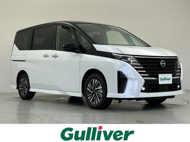 日産 セレナ e－パワー ハイウェイスター V 愛知県 2025(令7)年 0.1千km 白Ⅱ e-POWER　ハイウエイスターV　ヘッドランプ オートレベライザー+アダプティブLEDヘッドライトシステム+インテリジェント アラウンドビューモニター（移動物 検知機能付）+インテリジェント ルームミラー+アドバンスドドライブアシストディスプレイ（12.3インチカラーディスプレイ）+統合型インターフェースディスプレイ+ワイヤレス充電器+6スピーカー+NissanConnectナビゲーションシステム（地デジ内蔵）+車載通信ユニット（TCU［Telematics Control Unit］）+ETC2.0ユニット（ビルトインタイプ）+ドライブレコーダー（前後セット）+プロパイロット（ナビリンク機能付）+プロパイロット緊急停止支援システム（SOSコール機能付）+SOSコール（488/400円）
