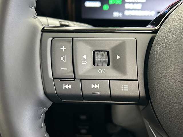 日産 セレナ e－パワー ハイウェイスター V 愛知県 2025(令7)年 0.1千km 白Ⅱ e-POWER　ハイウエイスターV　ヘッドランプ オートレベライザー+アダプティブLEDヘッドライトシステム+インテリジェント アラウンドビューモニター（移動物 検知機能付）+インテリジェント ルームミラー+アドバンスドドライブアシストディスプレイ（12.3インチカラーディスプレイ）+統合型インターフェースディスプレイ+ワイヤレス充電器+6スピーカー+NissanConnectナビゲーションシステム（地デジ内蔵）+車載通信ユニット（TCU［Telematics Control Unit］）+ETC2.0ユニット（ビルトインタイプ）+ドライブレコーダー（前後セット）+プロパイロット（ナビリンク機能付）+プロパイロット緊急停止支援システム（SOSコール機能付）+SOSコール（488/400円）