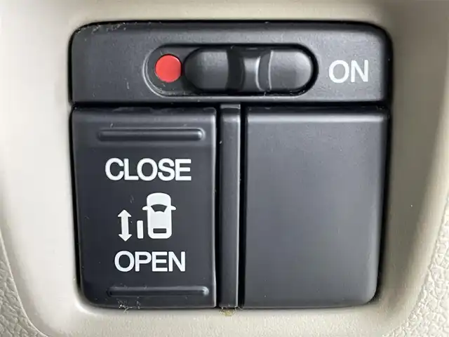 ホンダ Ｎ ＢＯＸ G Lパッケージ 群馬県 2014(平26)年 6.8万km プレミアムディープロッソパール 禁煙車　社外ナビ　CD　DVD　USB　AUX　ワンセグ　バックカメラ　片側パワースライドドア　オートエアコン　ヘッドライトレベライザー　電格ミラー　ステアリングリモコン　プッシュスタートスマートキー