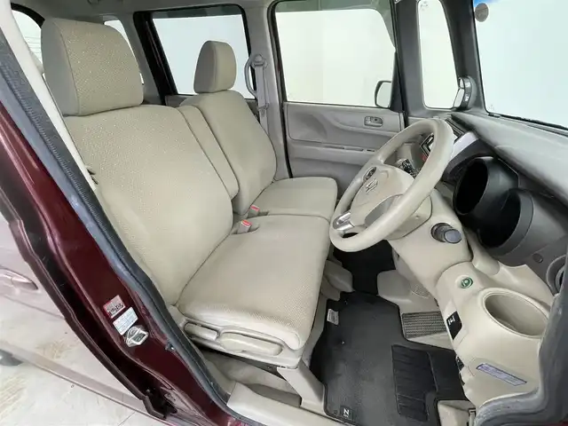 ホンダ Ｎ ＢＯＸ G Lパッケージ 群馬県 2014(平26)年 6.8万km プレミアムディープロッソパール 禁煙車　社外ナビ　CD　DVD　USB　AUX　ワンセグ　バックカメラ　片側パワースライドドア　オートエアコン　ヘッドライトレベライザー　電格ミラー　ステアリングリモコン　プッシュスタートスマートキー