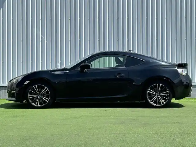 スバル ＢＲＺ S 香川県 2012(平24)年 6.2万km クリスタルブラックシリカ 社外ナビ/Stiマフラー/ハーフレザーシート/シートヒーター/革巻きステアリング/パドルシフト/HIDライト/フォグライト/リアフォグライト/スマートキー/プッシュスタート