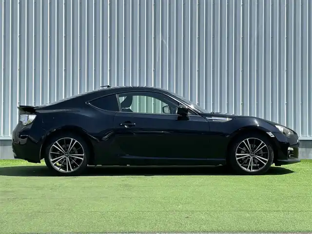 スバル ＢＲＺ S 香川県 2012(平24)年 6.2万km クリスタルブラックシリカ 社外ナビ/Stiマフラー/ハーフレザーシート/シートヒーター/革巻きステアリング/パドルシフト/HIDライト/フォグライト/リアフォグライト/スマートキー/プッシュスタート