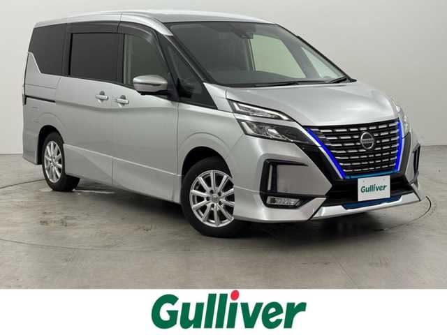日産 セレナ e－パワー ハイウェイスター G 福岡県 2022(令4)年 5.2万km ブリリアントシルバー 後席モニター　/純正１０型ナビ　/全方位カメラ　/プロパイロット　/セーフティパックＡ　/両電動スライドドア　/ＢＳＭ　/ドライブモード　/デジタルルームミラー　/ＴＶキャンセラー　/ドラレコ　/ＥＴＣ　/純正アルミホイール