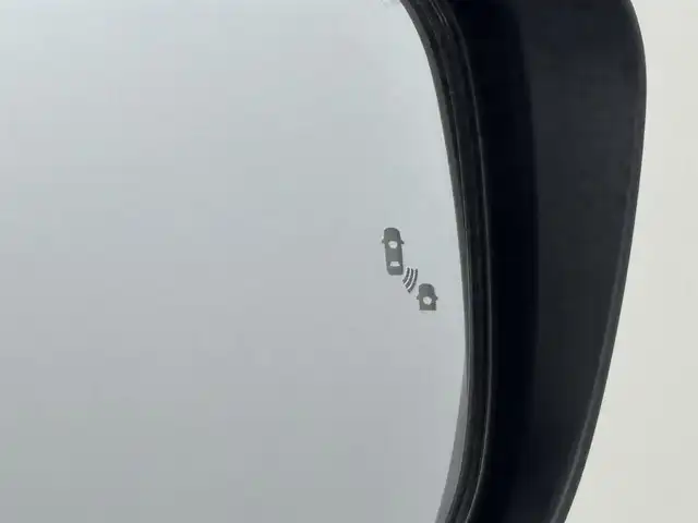 日産 セレナ e－パワー ハイウェイスター G 福岡県 2022(令4)年 5.2万km ブリリアントシルバー 後席モニター　/純正１０型ナビ　/全方位カメラ　/プロパイロット　/セーフティパックＡ　/両電動スライドドア　/ＢＳＭ　/ドライブモード　/デジタルルームミラー　/ＴＶキャンセラー　/ドラレコ　/ＥＴＣ　/純正アルミホイール