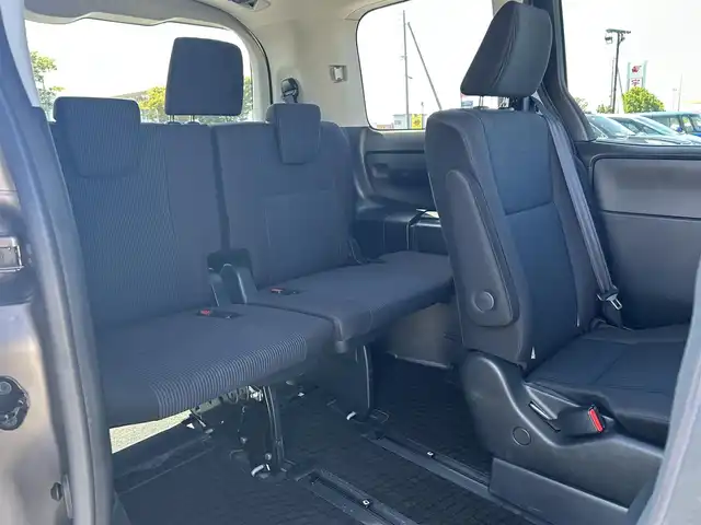 トヨタ ノア X 鳥取県 2018(平30)年 3.2万km アバンギャルドブロンズメタリック 純正9型ナビ/フルセグ/DVD/CD/BT/バックカメラ・ETC/トヨタセーフティセンス/レーンキープアシスト/クルーズコントロール/両側パワースライドドア/プッシュエンジンスタート/アイドリングストップ/LEDヘットライト/前後クリアランスソナー/社外アルミホイール/（スタットレスセット６分山）/フロアマット・ドアバイザー/スペアキー/サマータイヤ積込