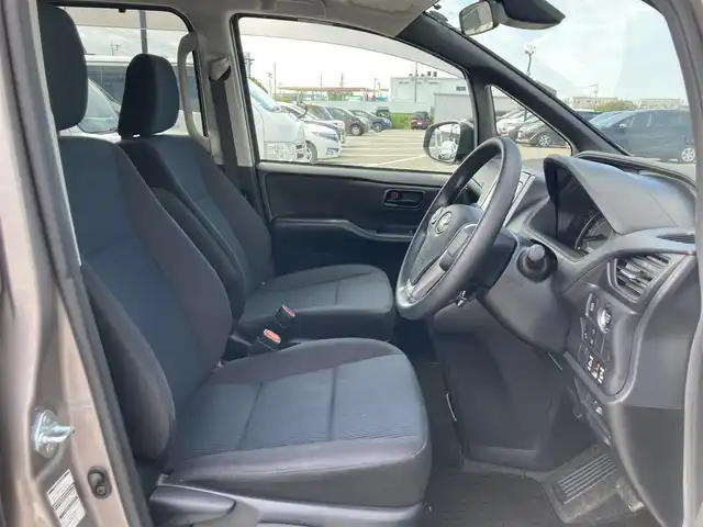 トヨタ ノア X 鳥取県 2018(平30)年 3.2万km アバンギャルドブロンズメタリック 純正9型ナビ/フルセグ/DVD/CD/BT/バックカメラ・ETC/トヨタセーフティセンス/レーンキープアシスト/クルーズコントロール/両側パワースライドドア/プッシュエンジンスタート/アイドリングストップ/LEDヘットライト/前後クリアランスソナー/社外アルミホイール/（スタットレスセット６分山）/フロアマット・ドアバイザー/スペアキー/サマータイヤ積込