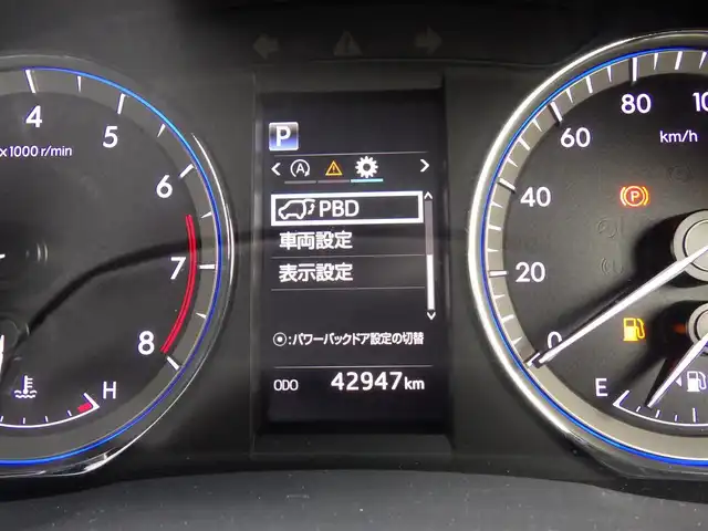 トヨタ ハリアー プログレス 千葉県 2018(平30)年 4.3万km ホワイトパールクリスタルシャイン Toyota Safety Sense/・プリクラッシュセーフティ/・レーンディパーチャーアラート/・オートハイビーム/・レーダークルーズコントロール/パワーバックドア/ハーフレザーシート/JBL/純正ナビ/地デジTV/【DVD/CD再生機能　Bluetooth接続】/パノラミックビューモニター/ドライブレコーダー/革巻きステアリング/ETC/LEDヘッドライト/フォグライト/ウインカーミラー/クリアランスソナー/純正18インチアルミホイル/サイド/カーテンエアバッグ/スマートキー