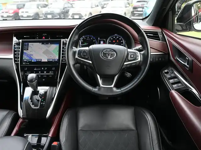 トヨタ ハリアー プログレス 千葉県 2018(平30)年 4.3万km ホワイトパールクリスタルシャイン Toyota Safety Sense/・プリクラッシュセーフティ/・レーンディパーチャーアラート/・オートハイビーム/・レーダークルーズコントロール/パワーバックドア/ハーフレザーシート/JBL/純正ナビ/地デジTV/【DVD/CD再生機能　Bluetooth接続】/パノラミックビューモニター/ドライブレコーダー/革巻きステアリング/ETC/LEDヘッドライト/フォグライト/ウインカーミラー/クリアランスソナー/純正18インチアルミホイル/サイド/カーテンエアバッグ/スマートキー