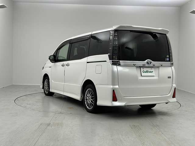 トヨタ ヴォクシー ハイブリッド ZS 煌Ⅱ 茨城県 2016(平28)年 7.8万km ホワイトパールクリスタルシャイン 純正１０インチナビ　ETC　ドラレコ　両側電動スライドドア　バックカメラ　レーンキープアシスト　衝突軽減ブレーキ　オートライト　LED　純正アルミホイール　