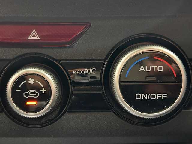 スバル インプレッサ スポーツ 1．6i－Lアイサイト 宮城県 2020(令2)年 2.4万km マグネタイトグレーメタリック アイサイトver3/・プリクラッシュブレーキ/・全車速追従機能付クルーズコントロール/・アクティブレーンキープ/・AT誤後進抑制/純正8インチナビ(CN-LR850DFC)/・フルセグTV/CD/DVD/BT/・バックカメラ/・純正ドライブレコーダー前方/・純正ETC/アイドリングストップ機能/横滑り防止装置/革巻きステアリング/・ステアリングスイッチ/・パドルシフト/プッシュスタート/・スマートキー/・スペアキー1本/LEDヘッドライト/フォグランプ/・バックフォグランプ/ドアバイザー/純正フロアマット/純正16インチAW