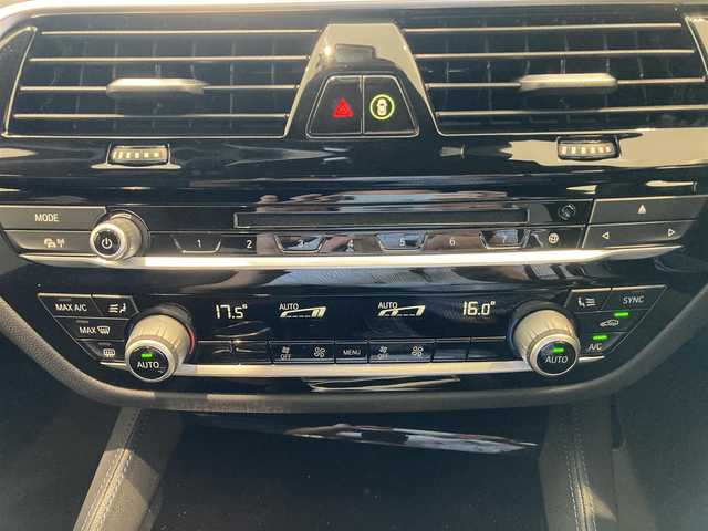 ＢＭＷ ５２３ｄ ED ミッション:インポッシブル 熊本県 2019(平31)年 6.5万km サファイアブラックP 限定車：エディション・ミッションインポッシブル/純正HDDナビ/360°カメラ/コーナーセンサー/ハーマンカードンプレミアムサラウンドシステム/Bluetooth/USB/DVD/CD/フルセグTV/アダプティブクルーズコントロール/ヘッドアップディスプレイ/インテリジェントセーフティー/オートマチックハイビーム/パワートランクドア/オートホールドアシスト/LEDヘッドライト/LEDフォグライト/ドライブレコーダー/ETC2.0/【EDミッションインポッシブル/ブラック・サファイア（475）】