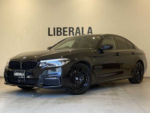 ＢＭＷ ５２３ｄ ED ミッション:インポッシブル 熊本県 2019(平31)年 6.5万km サファイアブラックP 限定車：エディション・ミッションインポッシブル/純正HDDナビ/360°カメラ/コーナーセンサー/ハーマンカードンプレミアムサラウンドシステム/Bluetooth/USB/DVD/CD/フルセグTV/アダプティブクルーズコントロール/ヘッドアップディスプレイ/インテリジェントセーフティー/オートマチックハイビーム/パワートランクドア/オートホールドアシスト/LEDヘッドライト/LEDフォグライト/ドライブレコーダー/ETC2.0/【EDミッションインポッシブル/ブラック・サファイア（475）】