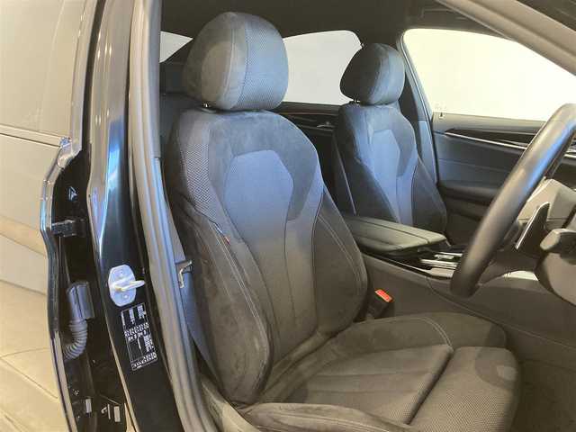 ＢＭＷ ５２３ｄ ED ミッション:インポッシブル 熊本県 2019(平31)年 6.5万km サファイアブラックP 限定車：エディション・ミッションインポッシブル/純正HDDナビ/360°カメラ/コーナーセンサー/ハーマンカードンプレミアムサラウンドシステム/Bluetooth/USB/DVD/CD/フルセグTV/アダプティブクルーズコントロール/ヘッドアップディスプレイ/インテリジェントセーフティー/オートマチックハイビーム/パワートランクドア/オートホールドアシスト/LEDヘッドライト/LEDフォグライト/ドライブレコーダー/ETC2.0/【EDミッションインポッシブル/ブラック・サファイア（475）】