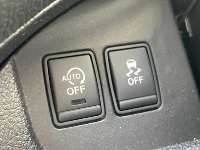 日産 セレナ ハイウェイスター S HV エアロ 新潟県 2013(平25)年 7.1万km スーパーブラック メモリナビ/ワンセグテレビ/純正ホイール夏タイヤ装着/ウィンカーミラー/クルーズコントロール/ドアバイザー/プッシュスタート/片側パワースライドドア/ETC/ドライブレコーダー/純正フロアマット/電動格納ドアミラー/スペアキー1個