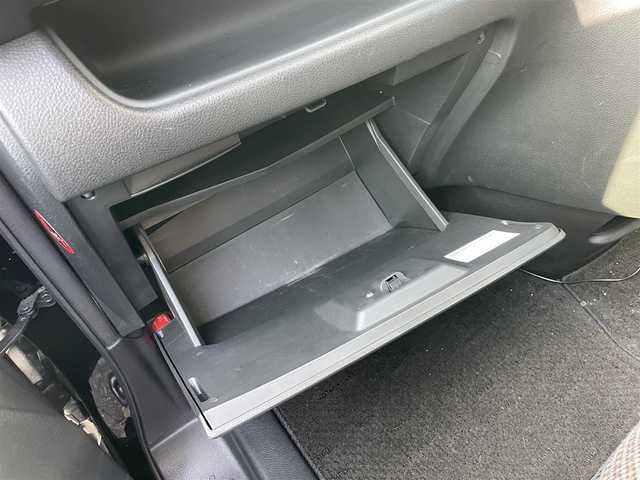 日産 セレナ ハイウェイスター S HV エアロ 新潟県 2013(平25)年 7.1万km スーパーブラック メモリナビ/ワンセグテレビ/純正ホイール夏タイヤ装着/ウィンカーミラー/クルーズコントロール/ドアバイザー/プッシュスタート/片側パワースライドドア/ETC/ドライブレコーダー/純正フロアマット/電動格納ドアミラー/スペアキー1個