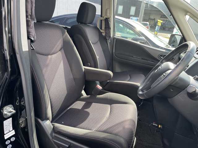 日産 セレナ ハイウェイスター S HV エアロ 新潟県 2013(平25)年 7.1万km スーパーブラック メモリナビ/ワンセグテレビ/純正ホイール夏タイヤ装着/ウィンカーミラー/クルーズコントロール/ドアバイザー/プッシュスタート/片側パワースライドドア/ETC/ドライブレコーダー/純正フロアマット/電動格納ドアミラー/スペアキー1個