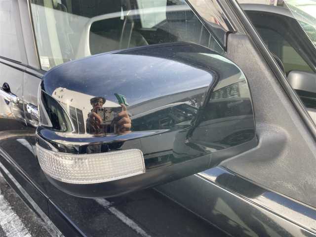 日産 セレナ ハイウェイスター S HV エアロ 新潟県 2013(平25)年 7.1万km スーパーブラック メモリナビ/ワンセグテレビ/純正ホイール夏タイヤ装着/ウィンカーミラー/クルーズコントロール/ドアバイザー/プッシュスタート/片側パワースライドドア/ETC/ドライブレコーダー/純正フロアマット/電動格納ドアミラー/スペアキー1個