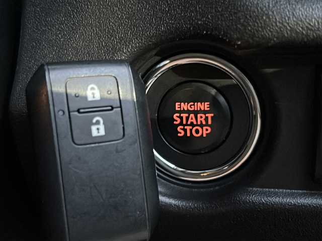 スズキ ジムニー XC 福島県 2023(令5)年 0.7万km ジャングルグリーン 4WD ナビ フルセグTV　Bluetooth バックカメラ オートクルーズ 衝突軽減ブレーキ シートヒーター ETC レーンキープ LEDヘッドライト フォグランプ オートライト スマートキー