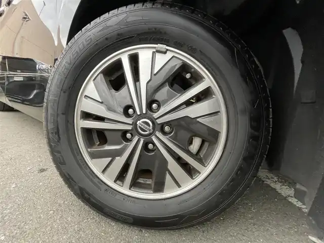 日産 セレナ e－パワー ハイウェイスター V 東京都 2020(令2)年 2.7万km ダイヤモンドブラック アラウンドビューモニター　/両側電動スライドドア　/純正１０インチナビ　/・フルセグ　/・Ｂｌｕｅｔｏｏｔｈ　/・ＣＤ／ＤＶＤ再生　/プロパイロット　/・オートクルーズ　/・ブラインドスポットモニター　/・クリアランスソナー