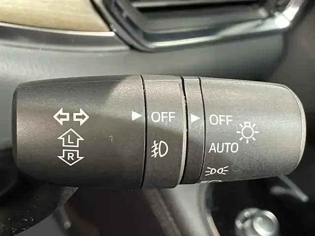 マツダ ＣＸ－５ XD エクスクルーシブモード 愛知県 2019(令1)年 6.8万km ソウルレッドクリスタルM 純正８インチナビ　/(FM/AM/USB/フルセグTV/CD・DVD再生/AUX/スマートフォン連携）/BOSEサウンド/３６０°ビューモニター　/衝突軽減ブレーキ　/レーダークルーズコントロール　/シートヒーター　/ＥＴＣ　/LEDヘッドライト/LEDフォグランプ/電動バックドア/ステアリングヒーター　/ＣＤ・ＤＶＤデッキ　/前後ドライブレコーダー/ブラインドスポットモニター　/ヘッドアップディスプレイ/レーンキープアシスト/コーナーセンサー/D席メモリ機能付パワーシート　/電動パーキングブレーキ/アイドリングストップ/純正フロアマット/プッシュスタート/　　-スマートキー
