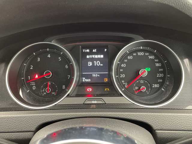 フォルクスワーゲン ゴルフ ＧＴＩ 宮崎県 2015(平27)年 8.8万km ピュアホワイト 純正ナビ/Ｂｌｕｅｔｏｏｔｈ　/ＦＭ／ＡＭ　/コーナセンサー　/クルーズコントロール/パドルシフト/ドライブレコーダー/オートホールド　/オートライト　/プッシュスタート/スペアキー　/ＥＴＣ　/横滑り防止機能