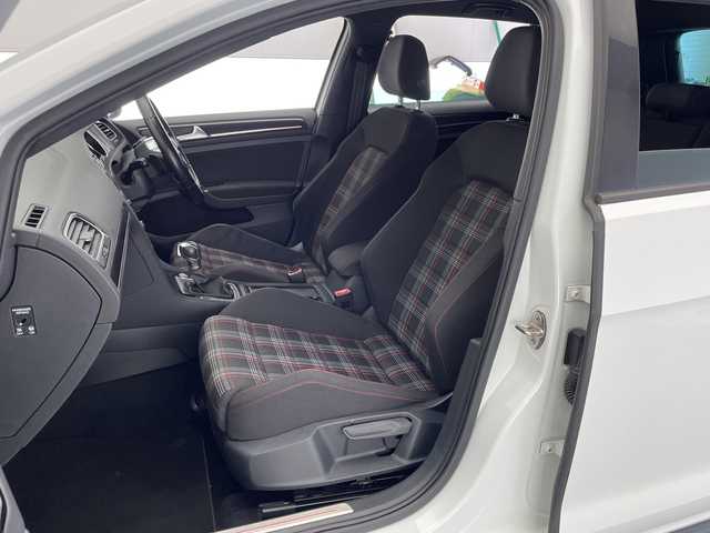 フォルクスワーゲン ゴルフ ＧＴＩ 宮崎県 2015(平27)年 8.8万km ピュアホワイト 純正ナビ/Ｂｌｕｅｔｏｏｔｈ　/ＦＭ／ＡＭ　/コーナセンサー　/クルーズコントロール/パドルシフト/ドライブレコーダー/オートホールド　/オートライト　/プッシュスタート/スペアキー　/ＥＴＣ　/横滑り防止機能