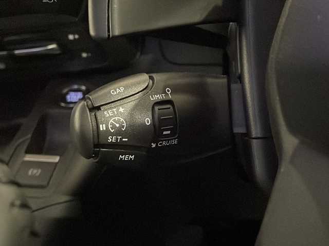 シトロエン シトロエン ベルランゴ シャイン ブルーHDi XTRパック 新潟県 2023(令5)年 2.1万km サーブル パノラマガラスルーフ/アクティブクルーズコントロール/AppleCarPlay/AndroidAuto/TV/ブラインドスポットモニター/インテリジェントハイビーム/純正ディスプレイオーディオ/バックカメラ（トップリアビジョン機能付）/サイドカメラ/クリアランスソナー/ETC/ドライブレコーダー/パドルシフト/アイドリングストップ/プッシュスタート/ アクティブセーフティブレーキ/レーンキープアシスト/トラフィックサインインフォメーション