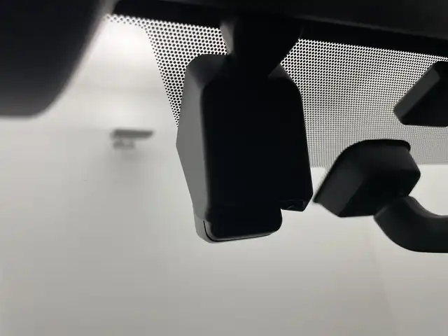 スバル ＢＲＺ STIスポーツ 群馬県 2024(令6)年 1.3万km アイスシルバーメタリック Brembo製フロント(17インチ対向4ポッド)/リヤ(17インチ対向2ポッド)ベンチレーテッドディスクブレーキ(ゴールドキャリパー)/STIフルエアロ(フロント/サイド/リア/リアアンダー)/BBS18インチアルミホイール/HKSマフラー/HKSエアクリーナー/HKS車高調/＝＝＝＝＝/純正9インチナビ/・AM/FM/CD/DVD/USB/Bluetooth/フルセグTV/＝＝＝＝＝/純正９インチナビ　Ｂｒｅｍｂｏキャリパー　ＳＴＩフルエアロ　ＢＢＳアルミホイール　ＨＫＳマフラー　ＨＫＳエアクリーナー　ＨＫＳ車高調　アイサイト　バックカメラ　ドライブレコーダー　ＥＴＣ２．０　禁煙車