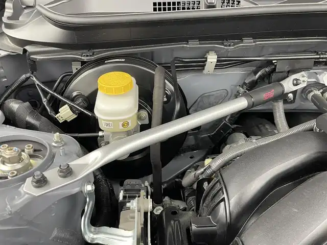 スバル ＢＲＺ STIスポーツ 群馬県 2024(令6)年 1.3万km アイスシルバーメタリック Brembo製フロント(17インチ対向4ポッド)/リヤ(17インチ対向2ポッド)ベンチレーテッドディスクブレーキ(ゴールドキャリパー)/STIフルエアロ(フロント/サイド/リア/リアアンダー)/BBS18インチアルミホイール/HKSマフラー/HKSエアクリーナー/HKS車高調/＝＝＝＝＝/純正9インチナビ/・AM/FM/CD/DVD/USB/Bluetooth/フルセグTV/＝＝＝＝＝/純正９インチナビ　Ｂｒｅｍｂｏキャリパー　ＳＴＩフルエアロ　ＢＢＳアルミホイール　ＨＫＳマフラー　ＨＫＳエアクリーナー　ＨＫＳ車高調　アイサイト　バックカメラ　ドライブレコーダー　ＥＴＣ２．０　禁煙車