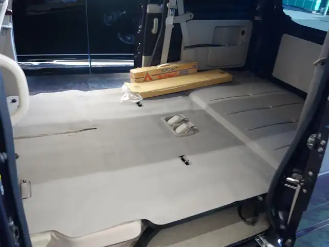 スバル ディアス ワゴン タフパッケージLTD 静岡県 2007(平19)年 8万km ダークバイオレットパール ワンオーナー/禁煙車/5速MT/純正CDチューナー/CD/AM/FM/オーバーッドシェルフ/プライバシーガラス/ABS/スマートキーレスシステム/カーゴフック/純正フロアマット/ドアバイザー/純正13インチAW/フロントフォグランプ/取扱説明書/保証書