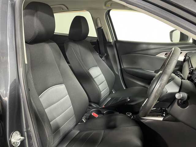 マツダ ＣＸ－３ XD 広島県 2015(平27)年 6万km メテオグレーマイカ 純正ナビ/バックカメラ/BOSEプレミアムサウンドシステム/クルーズコントロール/ＥＴＣ/ＬＥＤヘッドライト/ＤＶＤ/フルセグ/ＭＴモード付ＡＴシフト/衝突被害軽減/オートライト/踏み間違い防止/カーテンエアバッグ/純正１６インチアルミホイール(215/60/R16)/エアバッグ(運転席/助手席/サイド/カーテン)