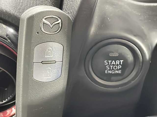 マツダ ＣＸ－３ XD 広島県 2015(平27)年 6万km メテオグレーマイカ 純正ナビ/バックカメラ/BOSEプレミアムサウンドシステム/クルーズコントロール/ＥＴＣ/ＬＥＤヘッドライト/ＤＶＤ/フルセグ/ＭＴモード付ＡＴシフト/衝突被害軽減/オートライト/踏み間違い防止/カーテンエアバッグ/純正１６インチアルミホイール(215/60/R16)/エアバッグ(運転席/助手席/サイド/カーテン)