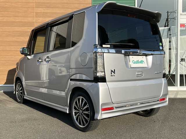 ホンダ Ｎ ＢＯＸ カスタム G ターボ Lパッケージ 静岡県 2015(平27)年 4.5万km カトラリーシルバーM ワンオーナー/純正メモリ何/AM/FM/CD/DVD/BT/ワンセグ/バックカメラ/両側パワースライドドア/プッシュスタート/スマートキー/純正フロアマット/オートライト/キセノンライト/クルーズコントロール/パドルシフト/ハーフレザーシート