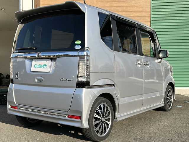 ホンダ Ｎ ＢＯＸ カスタム G ターボ Lパッケージ 静岡県 2015(平27)年 4.5万km カトラリーシルバーM ワンオーナー/純正メモリ何/AM/FM/CD/DVD/BT/ワンセグ/バックカメラ/両側パワースライドドア/プッシュスタート/スマートキー/純正フロアマット/オートライト/キセノンライト/クルーズコントロール/パドルシフト/ハーフレザーシート