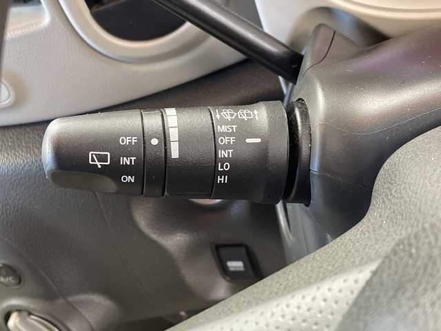 日産 キューブ 15X Mセレクション 群馬県 2011(平23)年 7.9万km ビターショコラ 禁煙車　純正７インチナビ　ＥＴＣ　マニュアルエアコン　スマートキー　プッシュスタート　パワーウィンドウ　ヘッドライトレベライザー　電動格納ミラー　パワーステアリング　純正フロアマット　ワンセグＴＶ