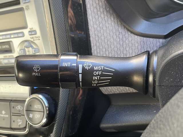 トヨタ カローラ アクシオ 1．5G 神奈川県 2014(平26)年 4.9万km ブラックマイカ ワンオーナー/社外オーディオ/スペアキー/ドライブレコーダー(前方)/ETC/取扱説明書/電格ミラー/社外フロアマット