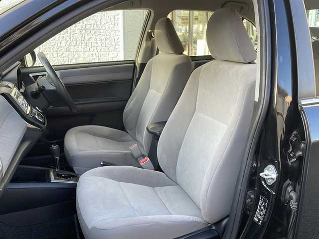 トヨタ カローラ アクシオ 1．5G 神奈川県 2014(平26)年 4.9万km ブラックマイカ ワンオーナー/社外オーディオ/スペアキー/ドライブレコーダー(前方)/ETC/取扱説明書/電格ミラー/社外フロアマット