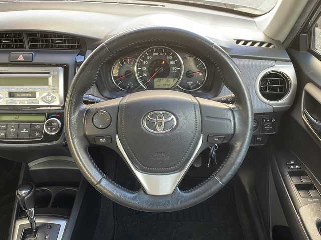 トヨタ カローラ アクシオ 1．5G 神奈川県 2014(平26)年 4.9万km ブラックマイカ ワンオーナー/社外オーディオ/スペアキー/ドライブレコーダー(前方)/ETC/取扱説明書/電格ミラー/社外フロアマット