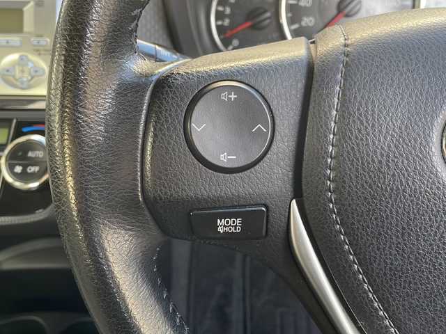 トヨタ カローラ アクシオ 1．5G 神奈川県 2014(平26)年 4.9万km ブラックマイカ ワンオーナー/社外オーディオ/スペアキー/ドライブレコーダー(前方)/ETC/取扱説明書/電格ミラー/社外フロアマット