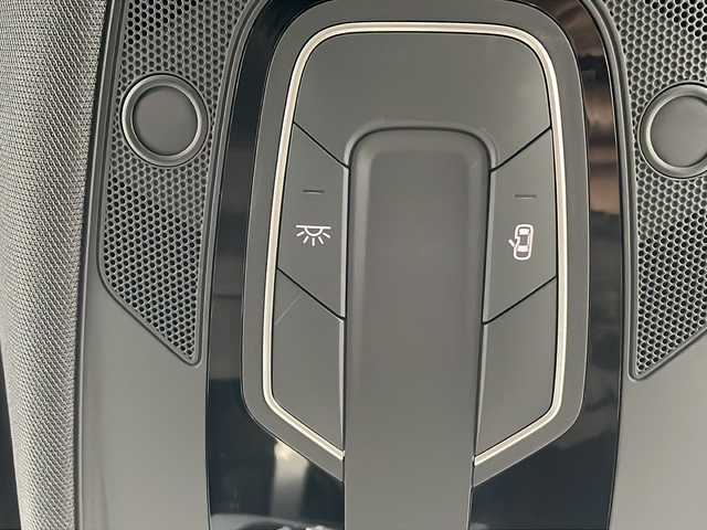アウディ Ａ４ アバント2.0 TFSI クワトロ スポーツ Sライン P 富山県 2016(平28)年 3.6万km ミトスブラックメタリック 衝突軽減ブレーキ /ACC /LKA /ハーフレザー /ヒートシーター/純正ナビ /バックカメラ/バーチャルコックピッド /マトリクスLEDヘッドライト /AppleCarPlay /オートマチックテールゲート/純正アルミホイール/ドライブレコーダー/純正フロアマット