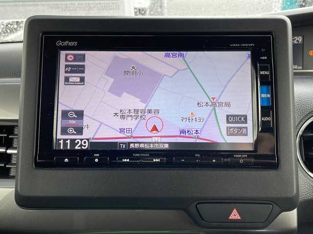 ホンダ Ｎ ＢＯＸ カスタム L ターボ スタイル+ブラック 長野県 2022(令4)年 4.9万km プラチナホワイトパール 禁煙車/ホンダセンシング/インタークーラーターボ/純正ナビTV/（VXM-195VFi/CD/DVD/Bluetooth/フルセグTV)/純正バックカメラ/純正LEDオートライト/純正LEDフォグ/純正15インチアルミ/純正エアロ/純正ルーフエンドスポイラー/純正フロアマット/両側電動スライドドア/アダプティブクルーズコントロール/レーンキープアシスト/クリアランスソナー/前席シートヒーター/ハーフレザーシート/本革巻ハンドル/プラズマクラスターオートエアコン/スマートキー/プッシュエンジンスタート