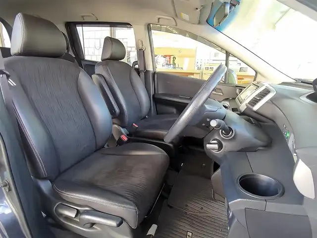 ホンダ フリード G ジャストセレクション+ 大阪府 2014(平26)年 8.7万km モダンスティールM 純正インターナビ・フルセグTV・CD・/　　　DVD・SD・Bluetooth/左後パワースライドドア/ＨＩＤオートヘッドライト/スマートキー2個/バックカメラ/ビルトインＥＴＣ/ステアリングスイッチ/サイドドアバイザー/電動格納ウインカーミラー/社外14インチアルミホイール/フロントガラススーパーＵＶカット/プライムスムース＆スウェード調コンビシート