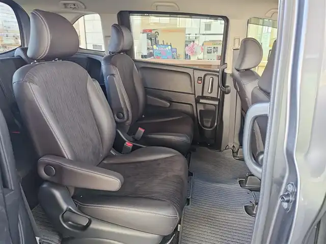 ホンダ フリード G ジャストセレクション+ 大阪府 2014(平26)年 8.7万km モダンスティールM 純正インターナビ・フルセグTV・CD・/　　　DVD・SD・Bluetooth/左後パワースライドドア/ＨＩＤオートヘッドライト/スマートキー2個/バックカメラ/ビルトインＥＴＣ/ステアリングスイッチ/サイドドアバイザー/電動格納ウインカーミラー/社外14インチアルミホイール/フロントガラススーパーＵＶカット/プライムスムース＆スウェード調コンビシート