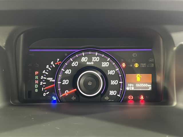 ホンダ ステップワゴン スパーダ Z クールスピリット 福岡県 2012(平24)年 6.4万km ホワイトオーキッドパール ワンオーナー/両側パワースライドドア/ＥＴＣ/バックカメラ/ＨＤＤナビ/クルーズコントロール/パドルシフト/横滑り防止装置/アイドリングストップ/アイソフィックス/純正アルミホイル/スマートキー