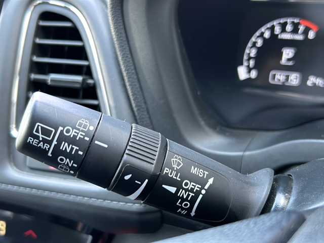 ホンダ ヴェゼル X ホンダセンシング 鳥取県 2019(令1)年 8.8万km プレミアムクリスタルレッドM ワンオーナー/フルタイム4WD/スマートキーx2個/プリクラッシュセーフティ/レーンデパーチャーアラート/アダクティブクルーズ/社外８インチナビ/フルセグ・Bluetooth/バックカメラ/前席シートヒーター/イオンエアコン/LEDヘッドライト/フォグライト/オートライト/オートリトラクトミラー/ビルトインETC/保証書・取説