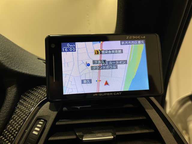 ＢＭＷ Ｍ３ セダン 新潟県 2014(平26)年 4.1万km アルピンホワイトⅢ AKRAPOVICエアロパーツ/(リアディフューザー/サイドスポイラー)/KW車高調整サスペンションキット/純正19インチアロイホイール(437M)/Mパフォーマンスエクステリアパーツ/Mパフォーマンスインテリアパーツ/純正HDDナビ/フルセグTV/バックカメラ/ETC/ドライブレコーダー/レーダー探知機/衝突被害軽減ブレーキ/車線逸脱警報